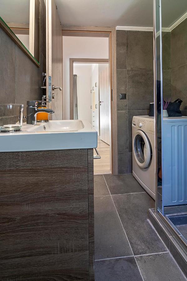 Urban Serenity Gem In Kallithea Neighbourhood! Атина Екстериор снимка